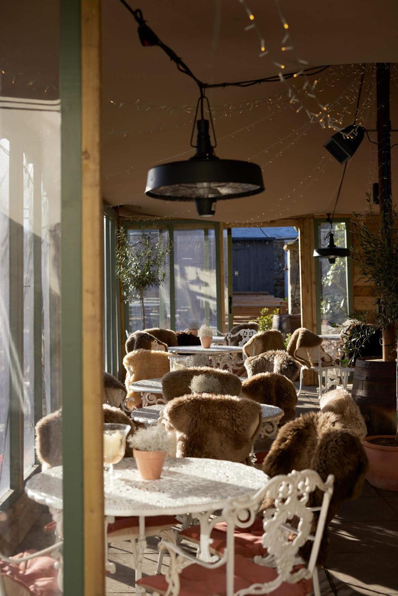 The Grosvenor Arms Hotel Hindon Bagian luar foto