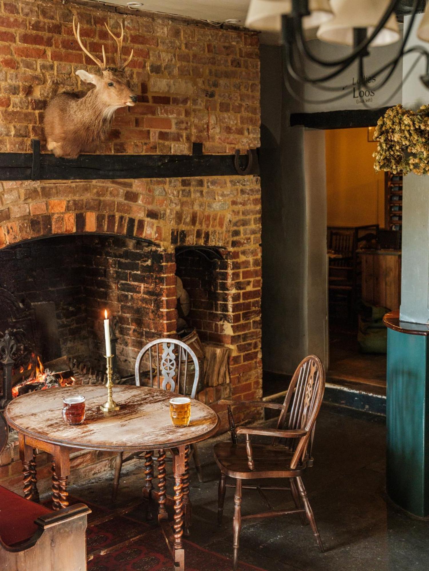 The Grosvenor Arms Hotel Hindon Bagian luar foto
